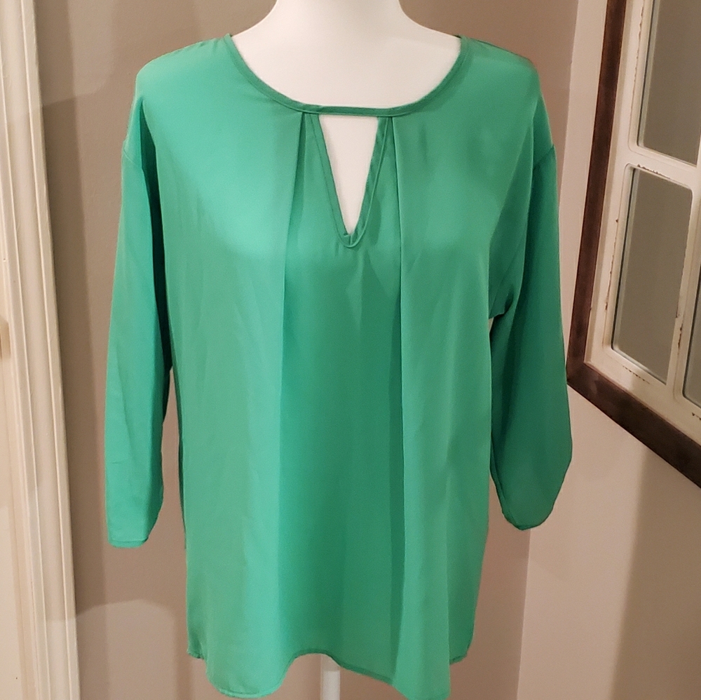 Boutique Green Shirt M (medium)